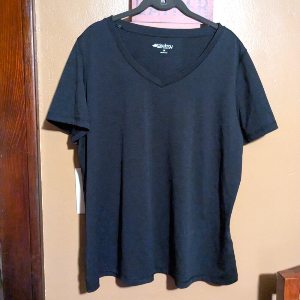 Ideology Black V-Neck T-Shirt Women's 1x